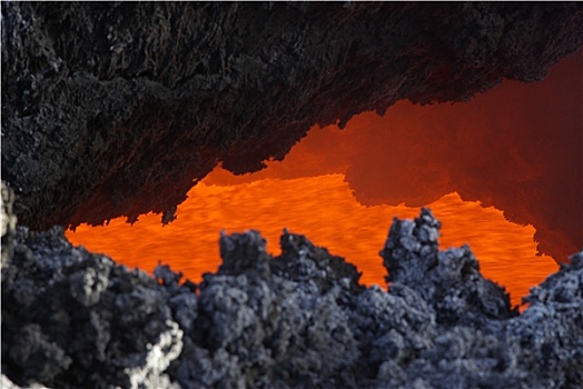 埃特纳火山,火山岩