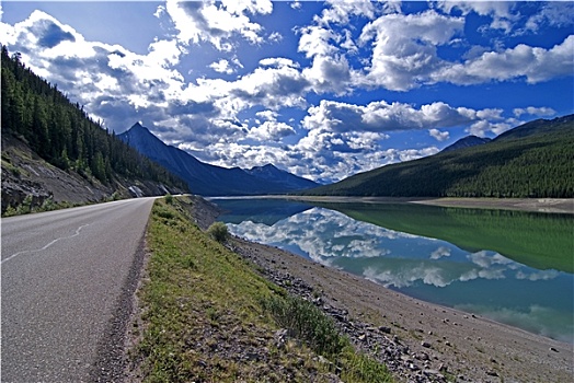 蓝湖,加拿大