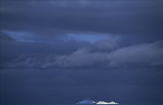 南极,南极半岛,冰山,山峦,风暴