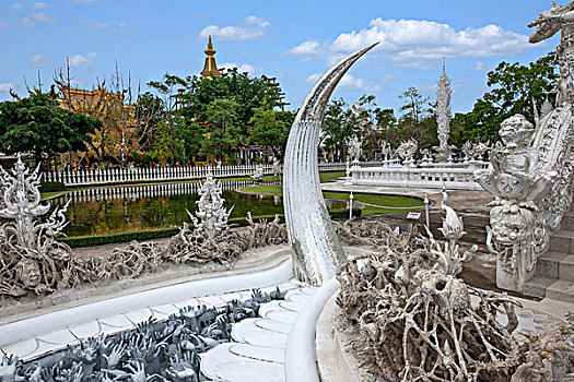 泰北清莱白庙又叫,龙昆寺,灵光寺或白龙寺,wat,rong,khun