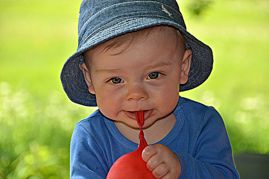 男孩,10个月,玩,红色,气球,户外