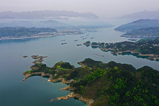 静水三峡