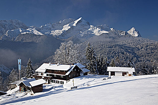 冬季风景,山间旅店,山,加米施帕藤基兴,巴伐利亚,德国