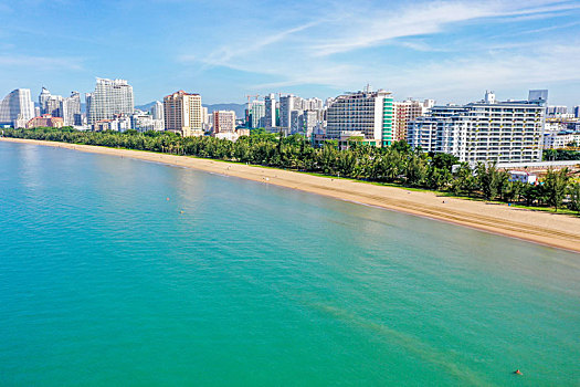 航拍海南三亚湾旅游度假区海水浴场椰林沙滩