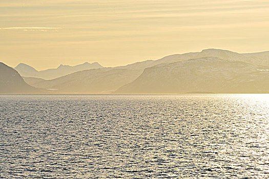 反光,水,山,黄色,晨光,特罗姆斯,挪威,欧洲