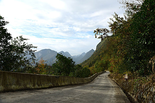 农村山区道路