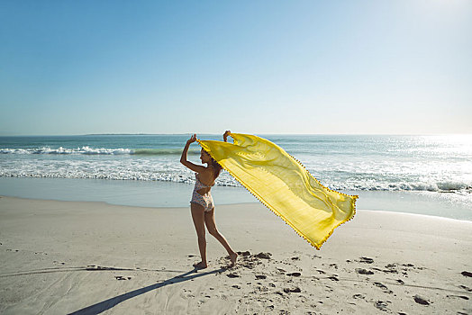 女人,泳衣,黄色,围巾,海滩