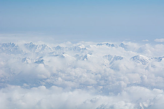 航拍天山