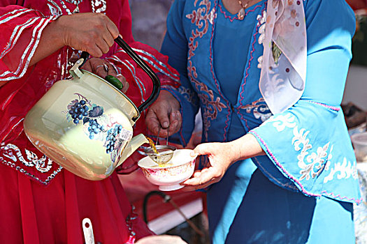 哈萨克族奶茶