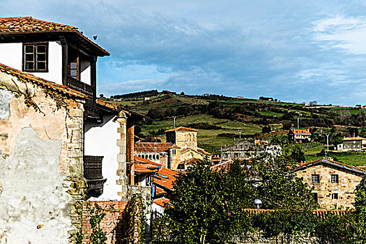 教区教堂,桑蒂亚纳德尔玛卢,坎塔布里亚,西班牙