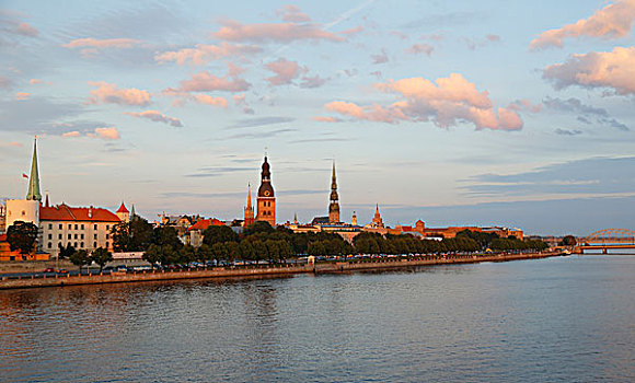 老城,堤岸,道加瓦河,河,里加,城堡,大教堂,教堂,桥,上方,拉脱维亚,欧洲