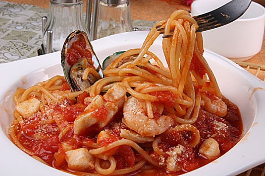 意式番茄海鲜意面
