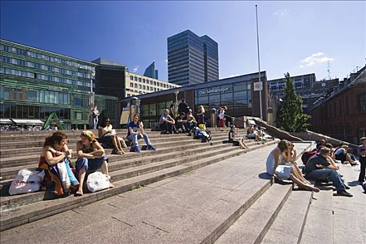 年轻人,奥斯陆,中央车站,挪威,斯堪的纳维亚,欧洲