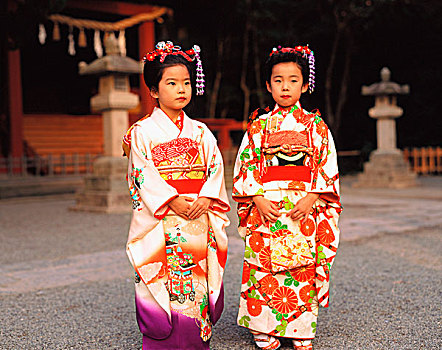 日本,两个女孩,穿,和服