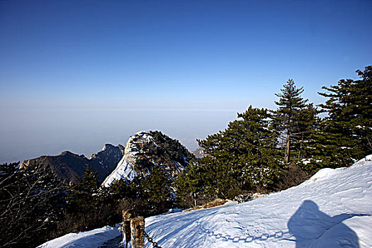 陕西-西岳华山西峰屈岭