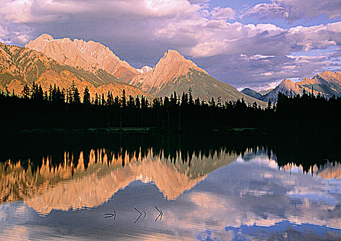 湖,省立公园,卡纳纳斯基斯县,艾伯塔省,加拿大