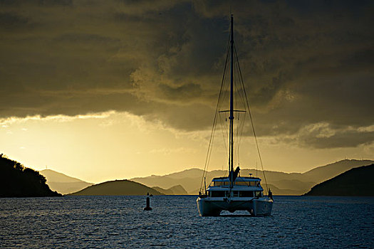 加勒比,英属维京群岛,托托拉岛,锚定,双体船,洞,大幅,尺寸