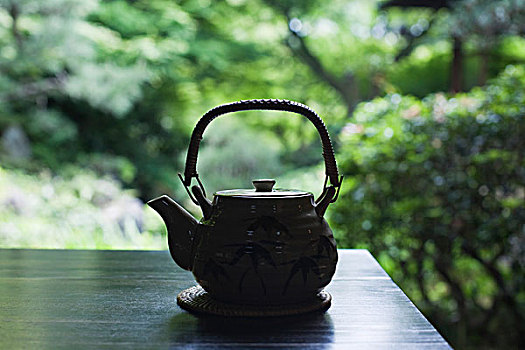 茶壶,桌上,户外
