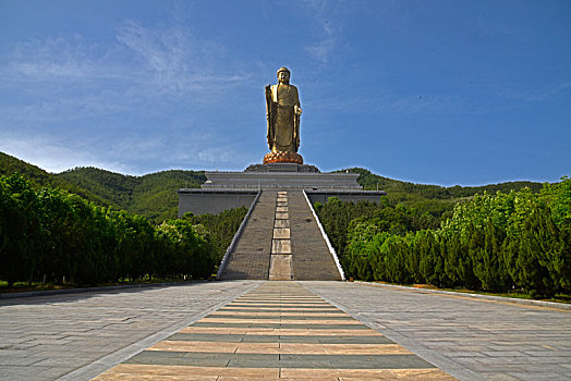 南省平顶山市鲁山县赵村乡上汤佛泉寺中原大佛