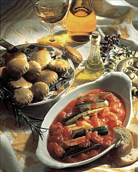 迷迭香,糕点,西葫芦,西红柿,意大利