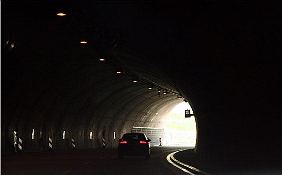 光亮,隧道