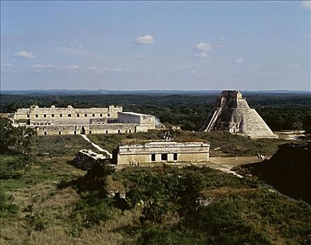 巫师金字塔,修女四合院,乌斯马尔,玛雅,墨西哥