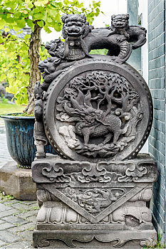 狮子麒麟抱鼓石,中国安徽省歙县棠樾鲍家花园