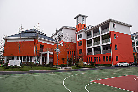 上海北蔡中心小学整洁优美的教学环境