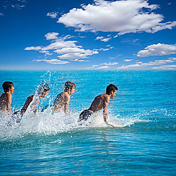 男孩,青少年,冲浪,跑,跳跃,冲浪板,海滩