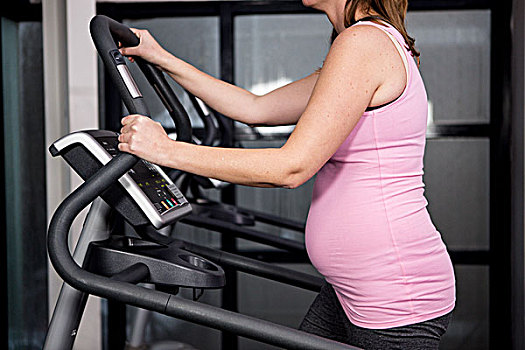 孕妇,锻炼,健身房