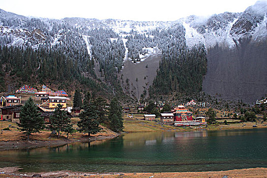 措卡湖