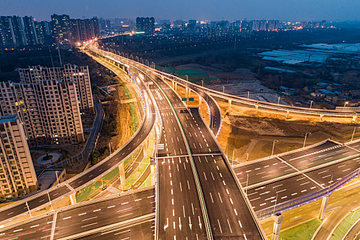 江苏省淮安市刚开通的内环高架快速路夜景