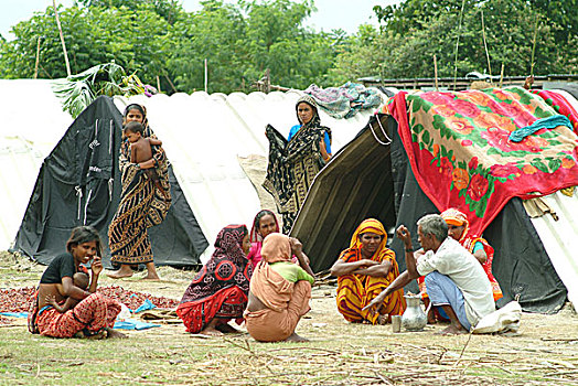 男人,消费,时间,洪水,蔽护,露营,孟加拉,七月,2004年