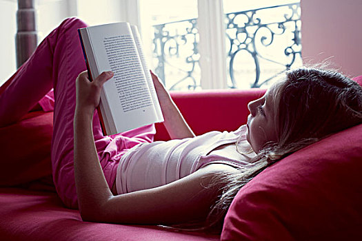 女孩,读,书本,沙发