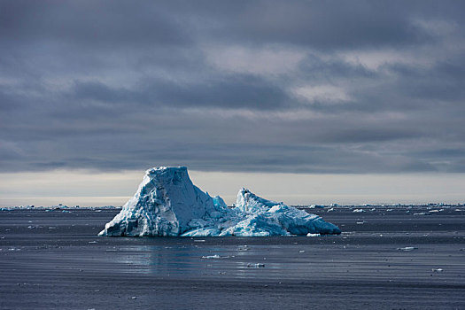 北冰洋,浮冰,冰山,海峡,分隔,陆地,斯瓦尔巴特群岛,挪威