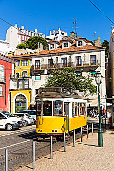 老,有轨电车,正面,彩色,城市,建筑,阿尔法马区,地区,里斯本,葡萄牙