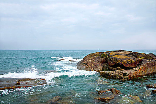 福建惠安崇武古镇海边海龟石