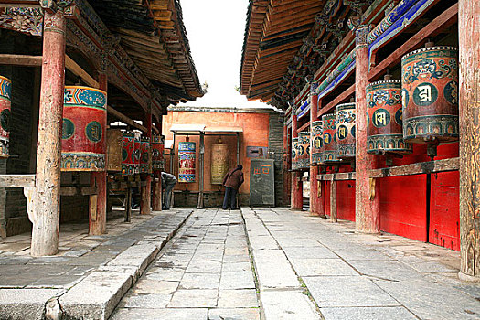 西藏寺院