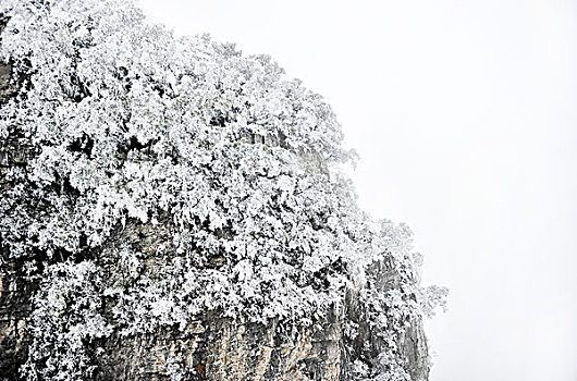 天门山雾凇雪景