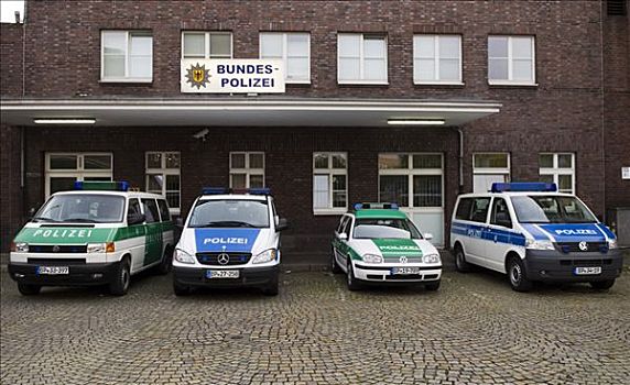 绿色,新,蓝色,警车,排列,正面,德国,警察局,北莱茵威斯特伐利亚,欧洲