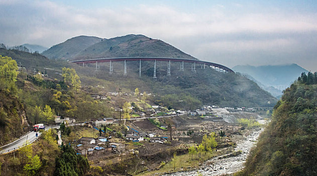 雅西高速风景