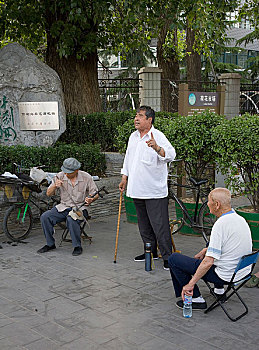 北京荷花市场里的居民