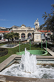 喷泉,纪念建筑,正面,火车站,土伦,法国,欧洲