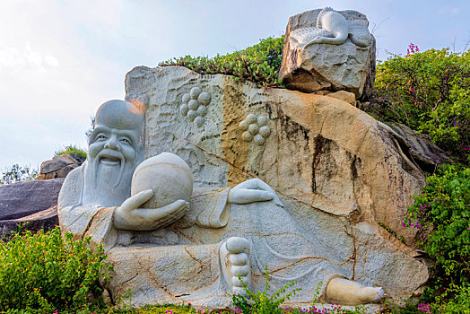 中国海南省三亚市大小洞天南极仙翁雕像