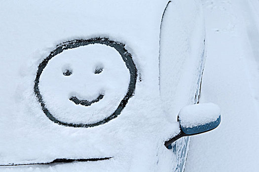 笑脸,雪中,汽车,风档玻璃