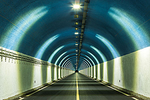 东方红隧道