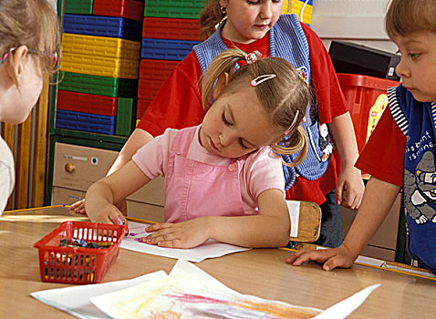 幼儿园,孩子,绘画,正面,右边,左边,背影