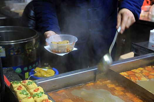 山东省日照市,春节里的东夷小镇美食街,成为市民网红打卡地