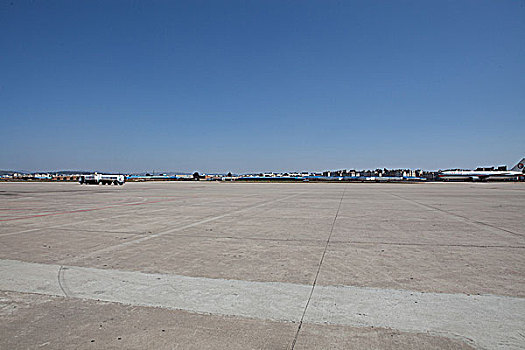 机场