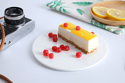 蛋糕甜品柠檬美食摄影ins风相机胶片机小清新甜点下午茶覆盆子